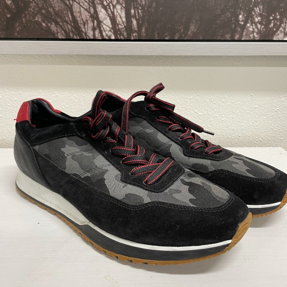 Stylish Black and Red Men's Sneakers